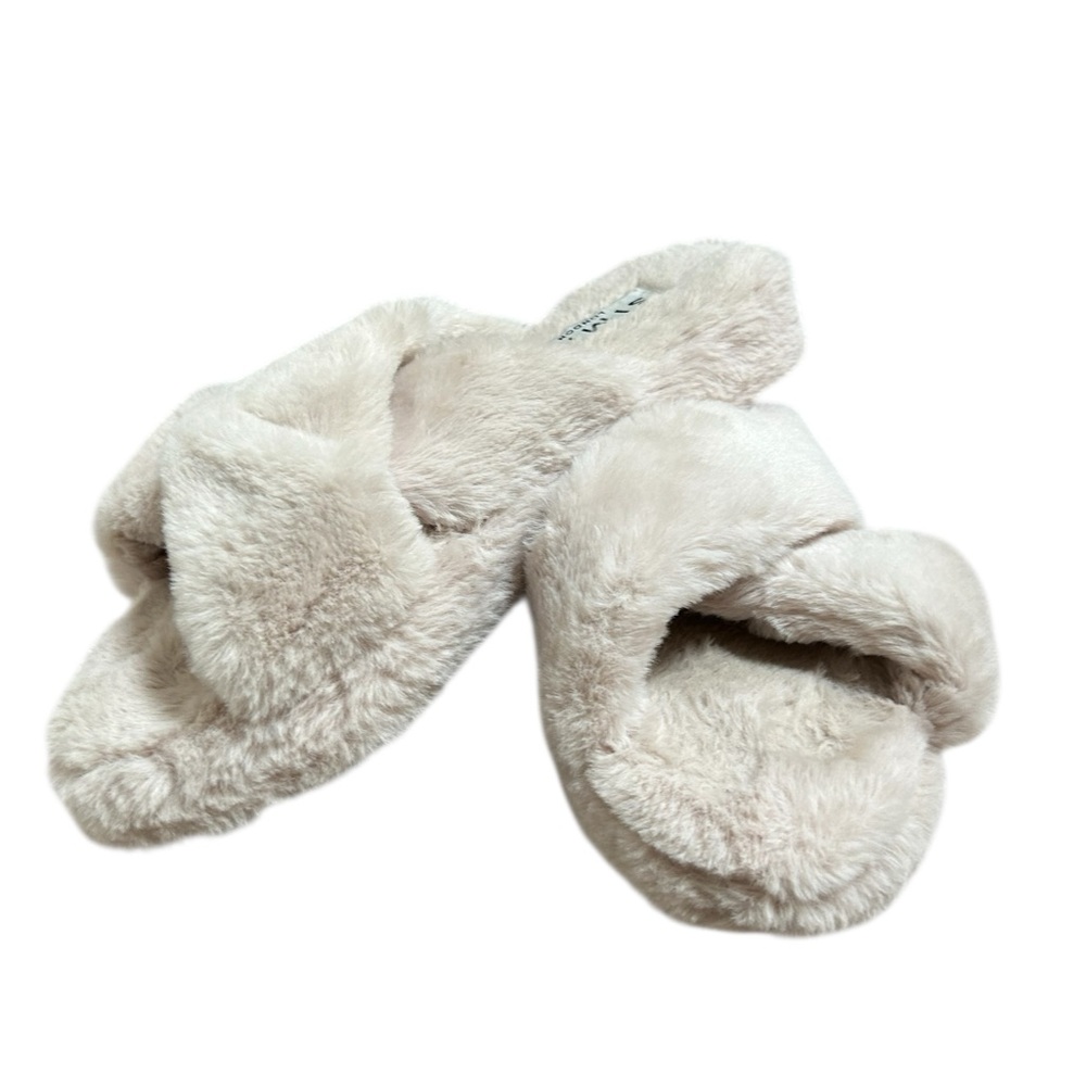 Simmi London Polaris Alice Fluffy Slippers 🆕